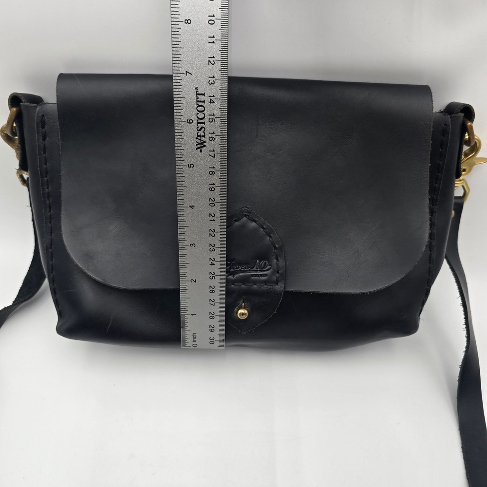 Eleven 10 Leather Crossbody Bag Black Adjustable Strap Brass Hardware - Picture 4 of 13